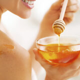 Ayurveda’s Top Honey Benefits for Your Skin & How to Use?