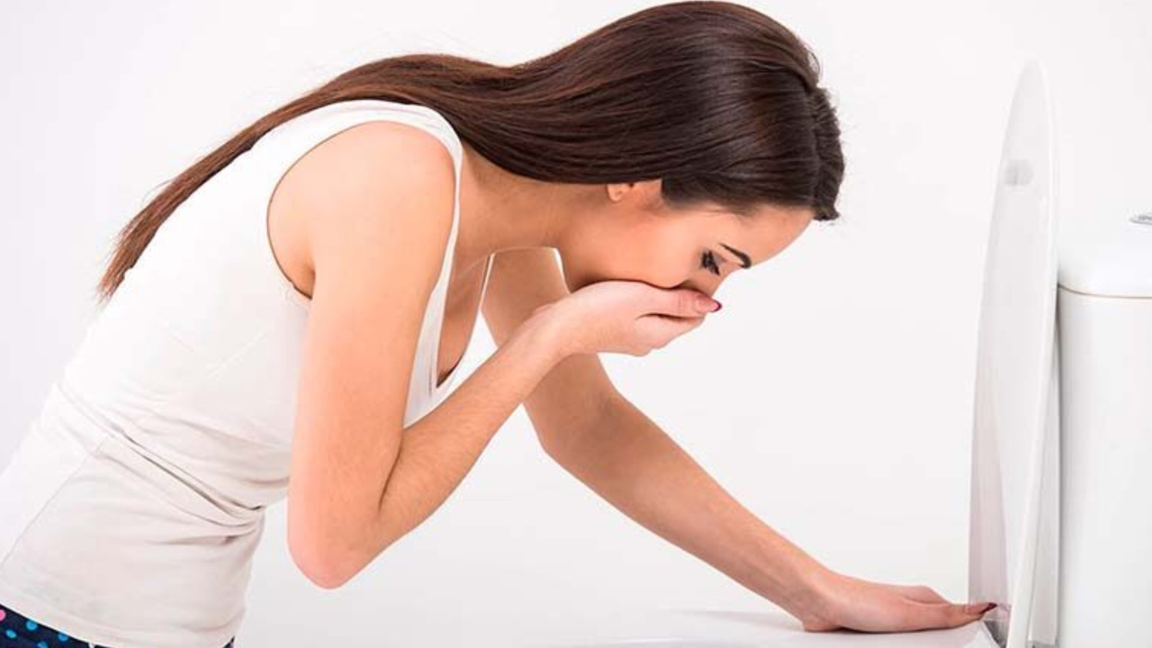 Home Remedies for Pitta Vomiting in Ayurveda